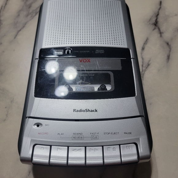 Radio Shack Vox Ctr-121 AC/Battery Cassette Recorder - Picture 4 of 6